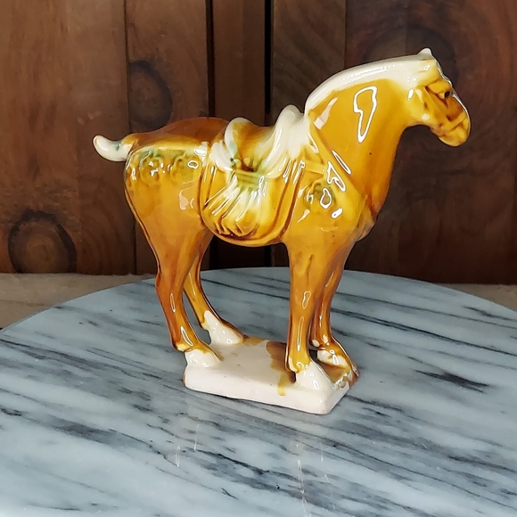 Triple Glass Horse - Picture 9 of 12